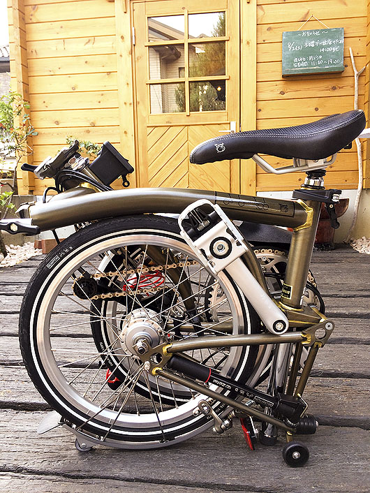 折りたたみ自転車ブロンプトン