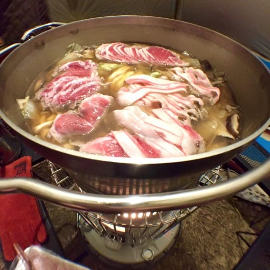 イノシシにんにく生姜鍋